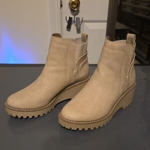 Women's Tan Ankle Boots